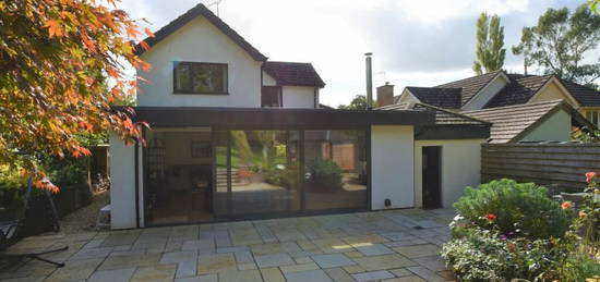 4 bedroom detached house