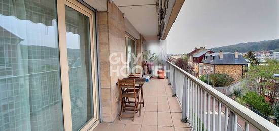 Chaville Rive Droite -Coup de coeur - Appartement 3 pièce(s) 71 m2 traversant deux balcons