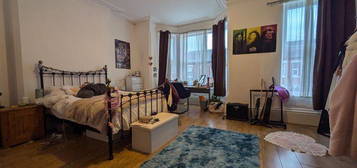 6 bed shared accommodation to rent