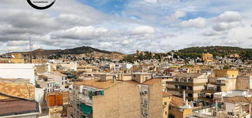 Ático en Cervantes, Granada