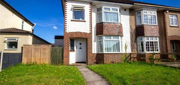 Detached house to rent in Frenchay Park Road, Bristol BS16