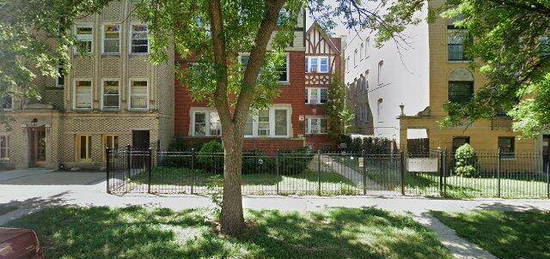 5440 N Campbell Ave Apt 2R, Chicago, IL 60625