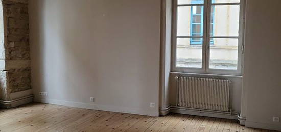 Location appartement 89m2 Lyon 1er