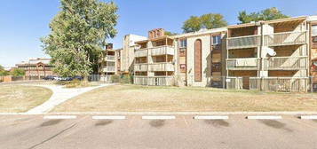 1306 S Parker Rd Apt 282, Denver, CO 80231