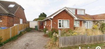 2 bedroom semi-detached bungalow for sale