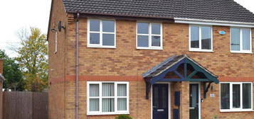 3 bedroom semi-detached house to rent