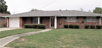 1009 Poplar St, Morgan City, LA 70380