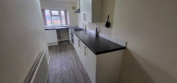 Flat to rent in Wolverhampton Street, Dudley DY1