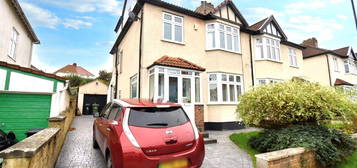 4 bed semi-detached house for sale