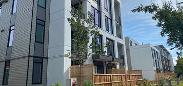 330 Michigan St, Victoria, BC V8V 1R5