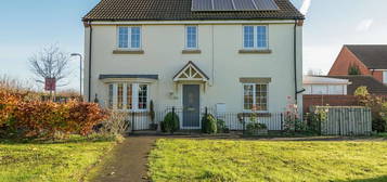 4 bed detached house for sale