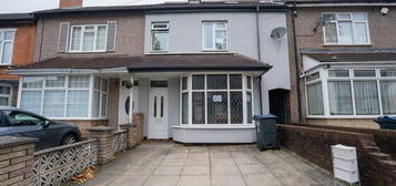 4 bedroom terraced house for sale