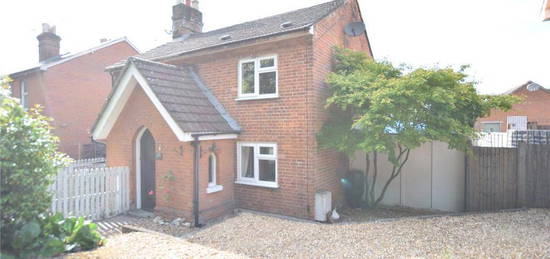 2 bedroom semi-detached house to rent