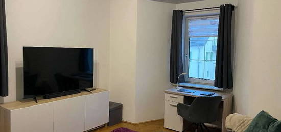 Helle 2-Zimmer-Wohnung