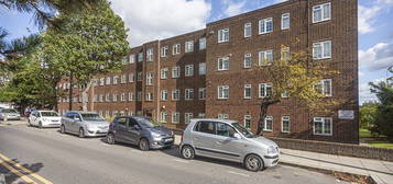 2 bed flat to rent