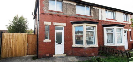 3 bedroom semi-detached house