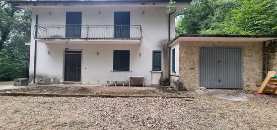 Casa indipendente in vendita in contrada Borgo s.n.c