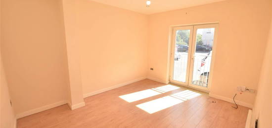 Flat to rent in River Soar Living, Western Road, Leicester LE3