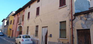 Casale/cascina in vendita in via Angelo Mazzoldi, 111