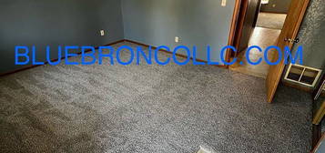 New carpet and fresh paint in this spacious 1 bedroom unit, 157 NW Vesper St, Blue Springs, MO 64014