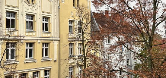 schöne sonnige 2 Zimmerwohnung mit Balkon in Neukölln provisionsf