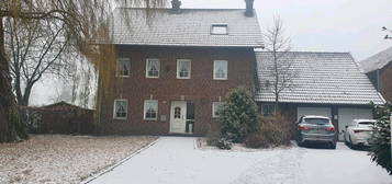 Mietshaus/- Einfamilienhaus zu Vermieten