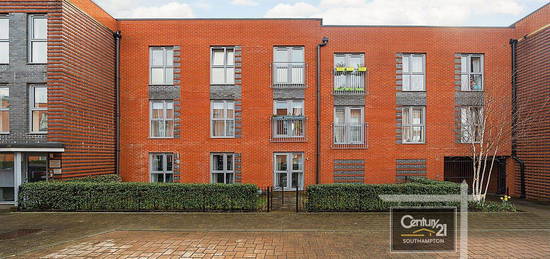 Flat to rent in |Ref: R207799|, Fenwick House, Meridian Way, Southampton SO14