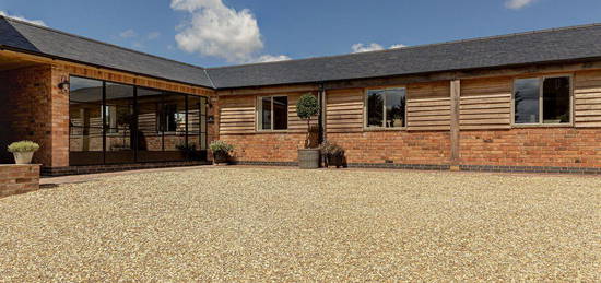 Link-detached house for sale in Honington Shipston-On-Stour, Warwickshire CV36