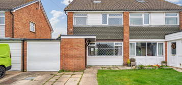 3 bed semi-detached house for sale