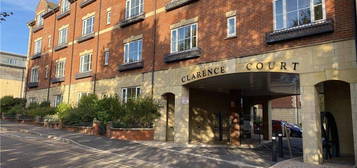 Flat to rent in Clarence Court, Clarence Street, Yeovil BA20