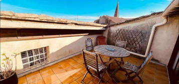 Location Appartement Terrasse en plein cœur d’Avignon