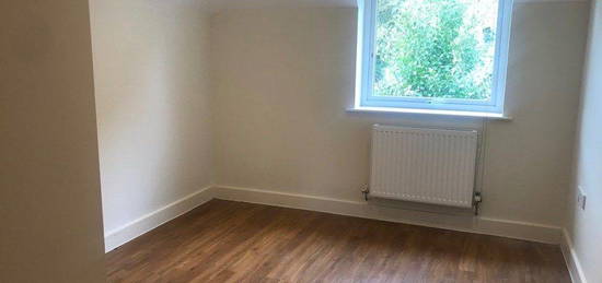 Flat to rent in Wareham Road, Corfe Mullen, Wimborne BH21