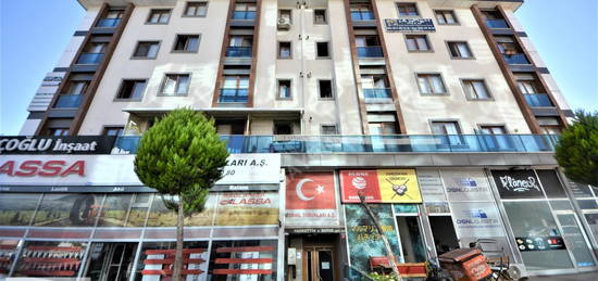 HAVA ALANI YANI 2+1 ARA KAT CADDE ÜSTÜ ASANS.100M2 İSKANLI DAİRE