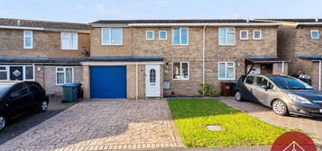 3 bed semi-detached house for sale