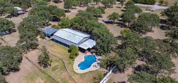 12477 Big Indian Rd, Callisburg, TX 76240