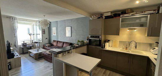 Appartement F3 meublé