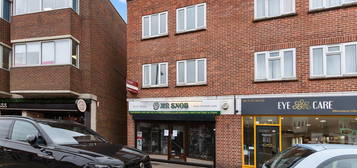 Maisonette for sale in High Street, Banstead SM7