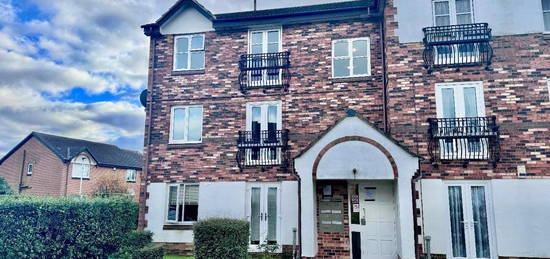 Flat to rent in Marske Grove, Darlington DL3