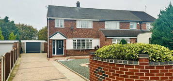 3 bedroom semi-detached house for sale