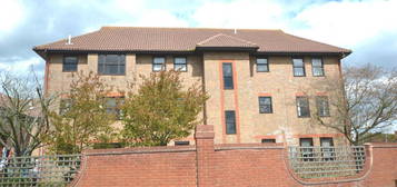 2 bed flat to rent