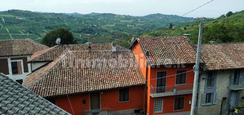 Casale frazione Valdivilla, Valdivilla, Santo Stefano Belbo