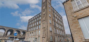 Flat for sale in Savile Street, Huddersfield, West Yorkshire HD3