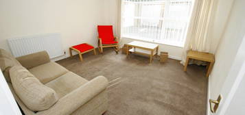 2 bed flat to rent