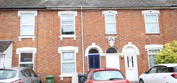 4 bedroom terraced house