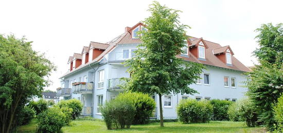 Markkleeberg - 2-Raumwohnung in ruhiger, grüner Wohnsiedlung mit Wanne, Dusche, Stellplatz & Balkon