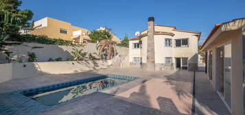 Casa o chalet de alquiler en Carrer del Rabo de Les Penyes, Pueblo Acantilado - Lanuza