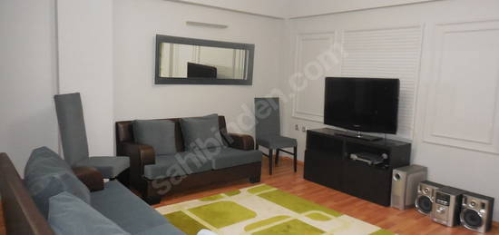 Sefaköy Merkezde Eşyalı Kiralık Daire 3+1,Metrobüse Yakın