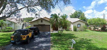 9825 NW 28th Pl, Coral Springs, FL 33065