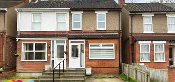 Semi-detached house to rent in Grange Road, Ipswich IP4