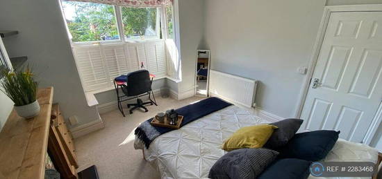 1 bedroom house share